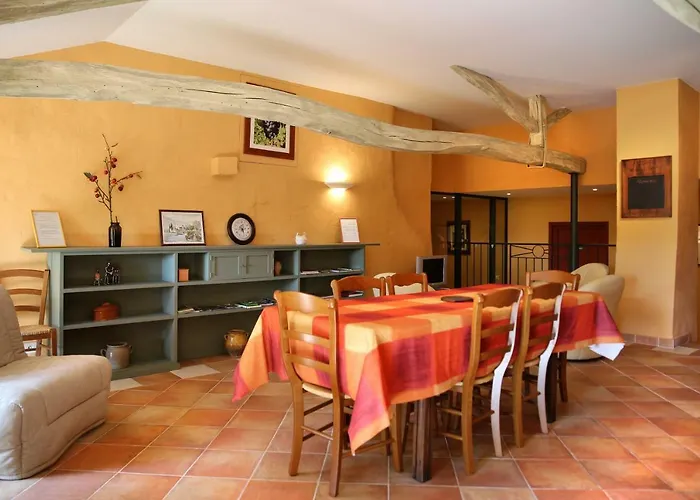 Sas Domaine Delmas 3*