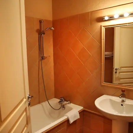 Sas Domaine Delmas Nocleg ze śniadaniem